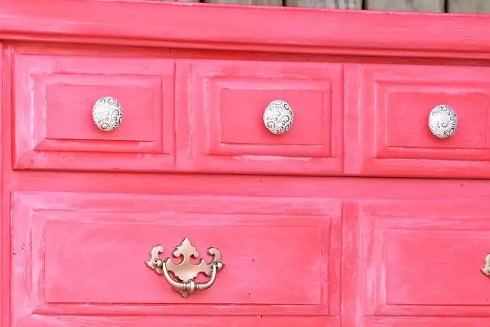 How to paint old furniture and add new furniture knobs