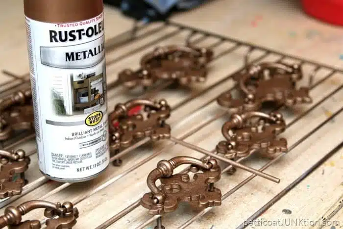 how to create rose gold metallic shelving - Rustoleum Spray Paint