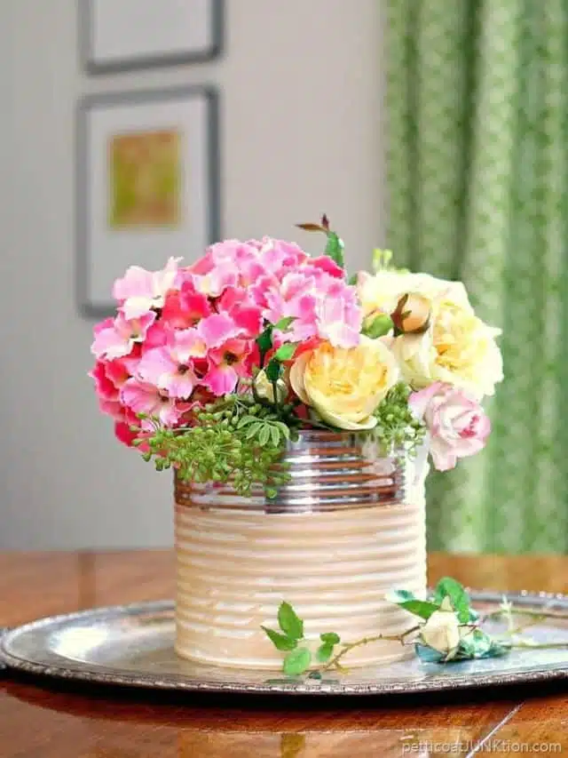 cropped-coffee-can-flower-vase-painted-yellow-and-waxed-with-white_thumb.jpg