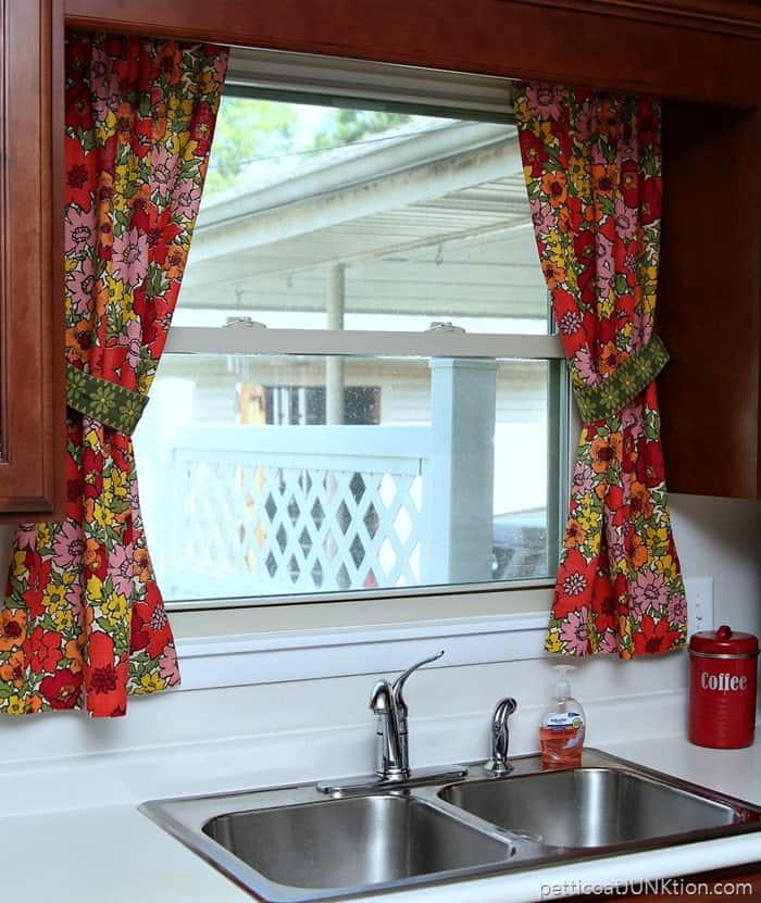 new kitchen curtains made from vintage barkcloth and fabric trim tiebacks