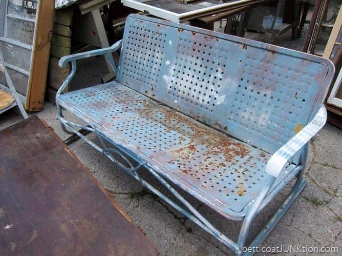 Prime And Paint Metal Furniture Using A, How To Paint Rusted Metal Furniture