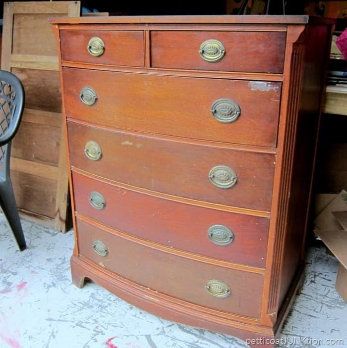 chest of drawers before makeover