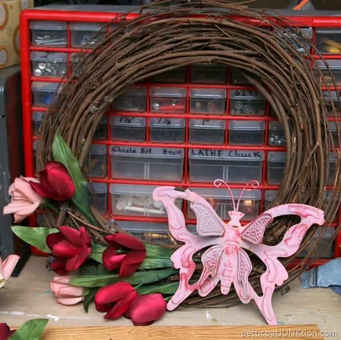 first look at happy dance grapevine wreath