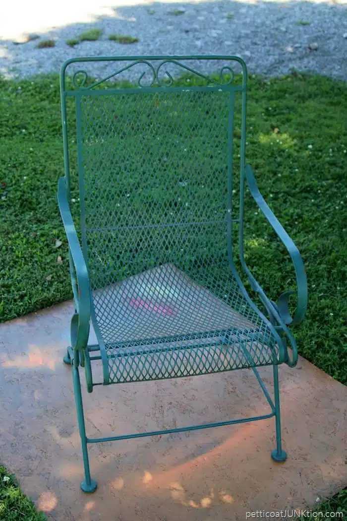 SPRAY PAINT MESH METAL OUTDOOR PATIO FURNITURE STORY - Petticoat Junktion
