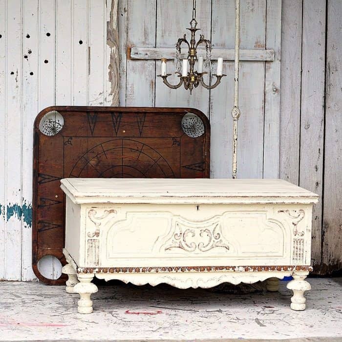 how to antique and age furniture with a sponge and baby bottle brush