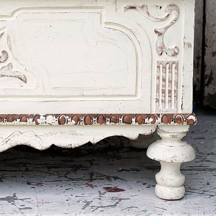 How To Make White Painted Furniture Look Old And Aged With These Tools   Antique Furniture Paint 2 