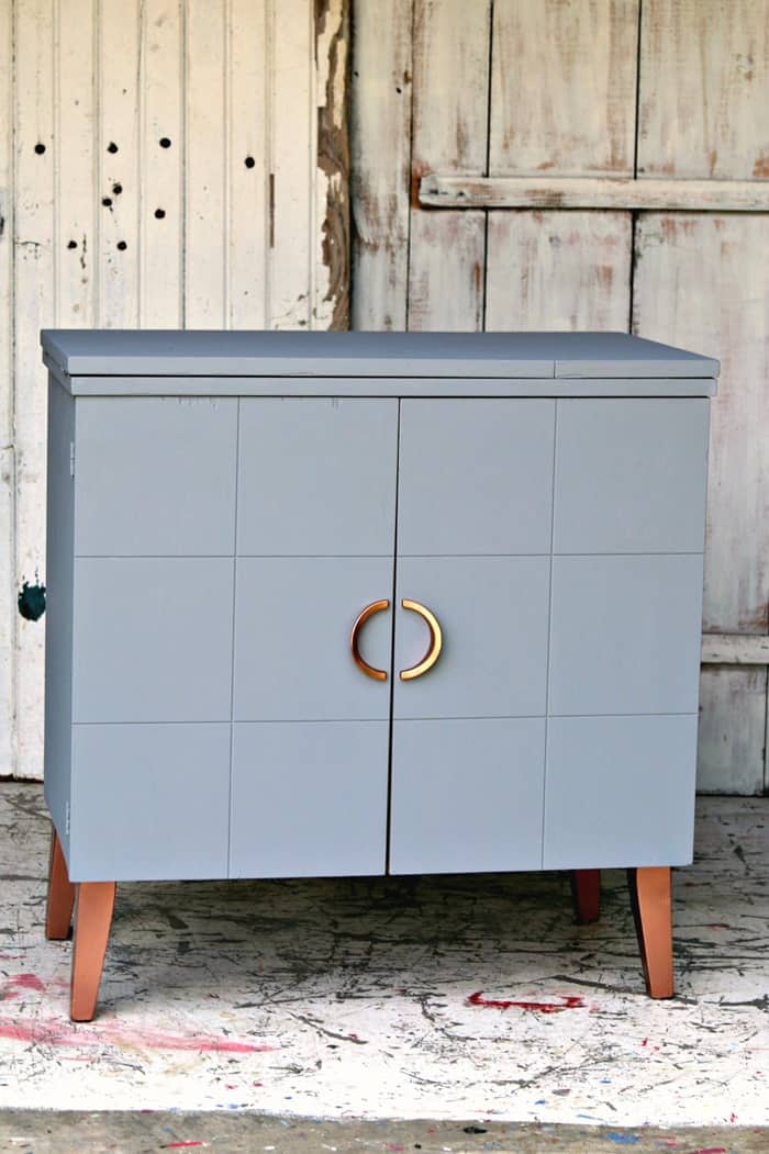 Gray And Copper Color Combination Is A Winner