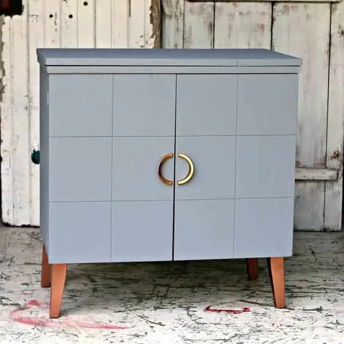 Painting Mid-Century Modern Furniture: Gray And Metallic Copper Color Combination