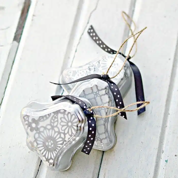 make Handmade Christmas Ornaments using mini jello molds and white spray paint