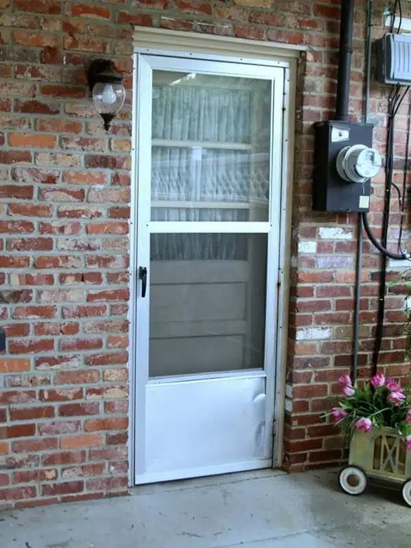 You Can Paint An Aluminum Screen Door