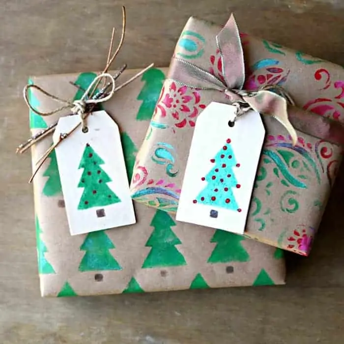 DIY Christmas Wrapping Paper & Christmas Gift Tags