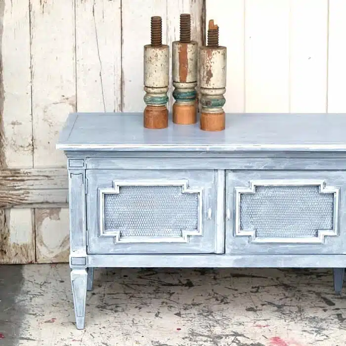 you can paint old wood furniture