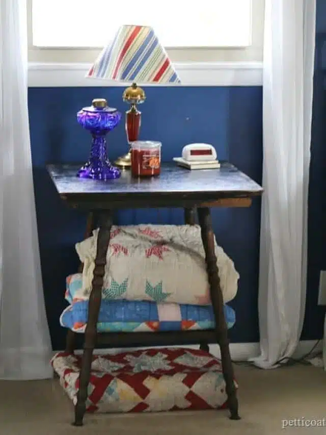 HOW TO DISTRESS FURNITURE USING BABY WIPES  Story