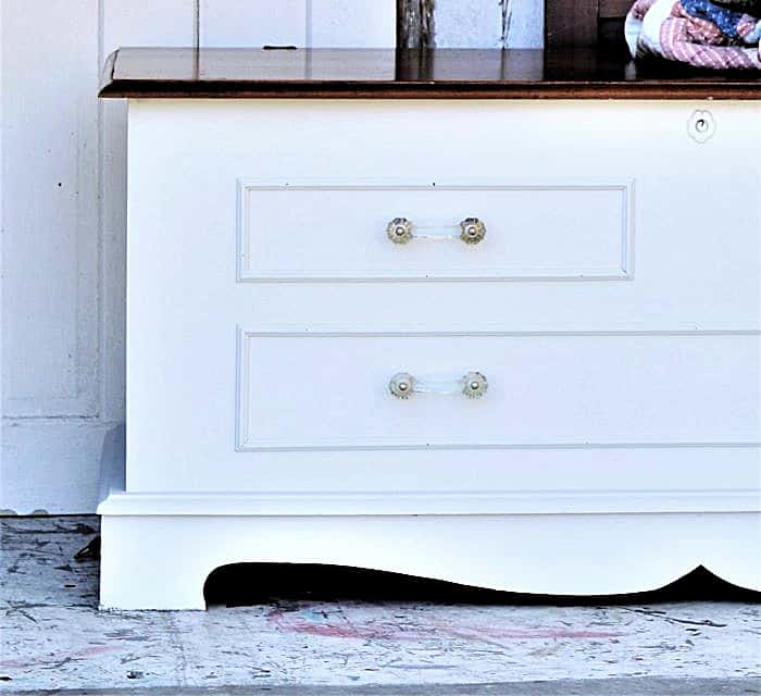 paint a cedar chest white and change the drawer pulls for a modern look (1)