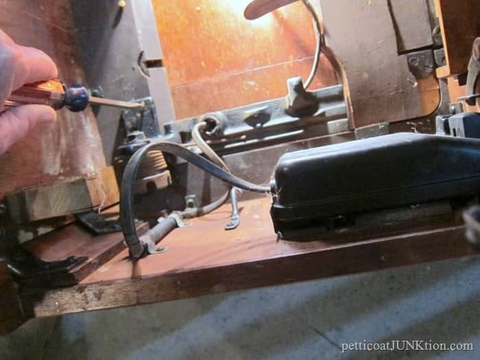Antique Sewing Machine Takedown And Cheap Cheap Auction Buys
