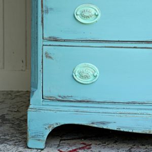 Damaged furniture looks great painted