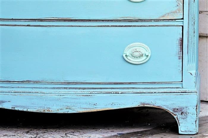 the best way to paint furniture with missing veneer