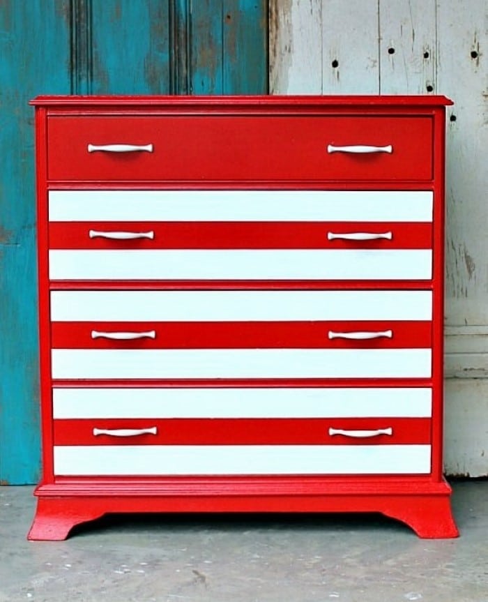 paint stripes on furniture tutorial