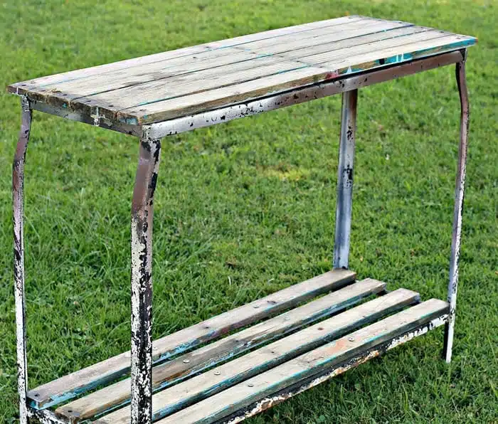 DIY Outdoor Plant Table Using Reclaimed Wood