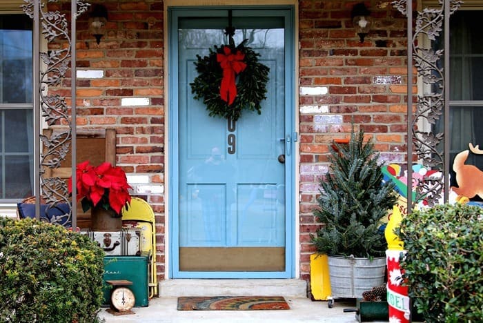 Decorating the porch with treasures from the junk shop and the Nashville Flea Market