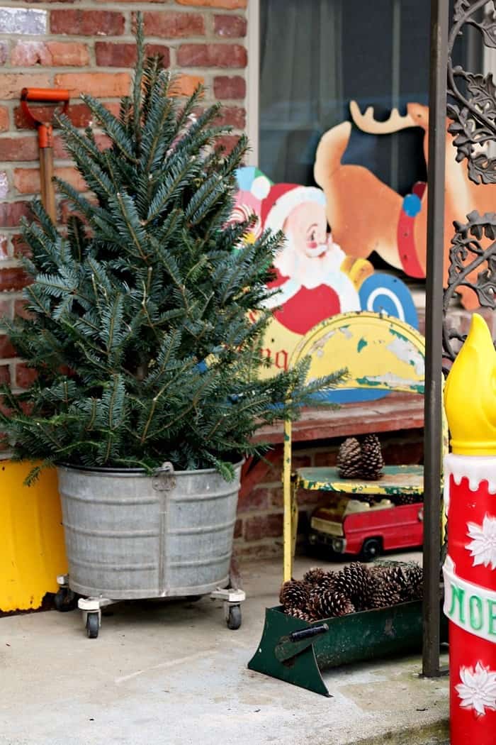 Porch Decorating With My Best Vintage Finds