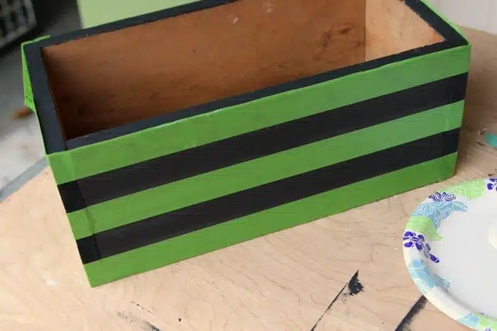 Frogtape to tape off stripes for pianting