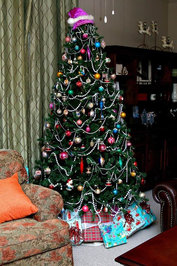 Shiny Brite Christmas Tree and Decorating Extravaganza - Petticoat Junktion