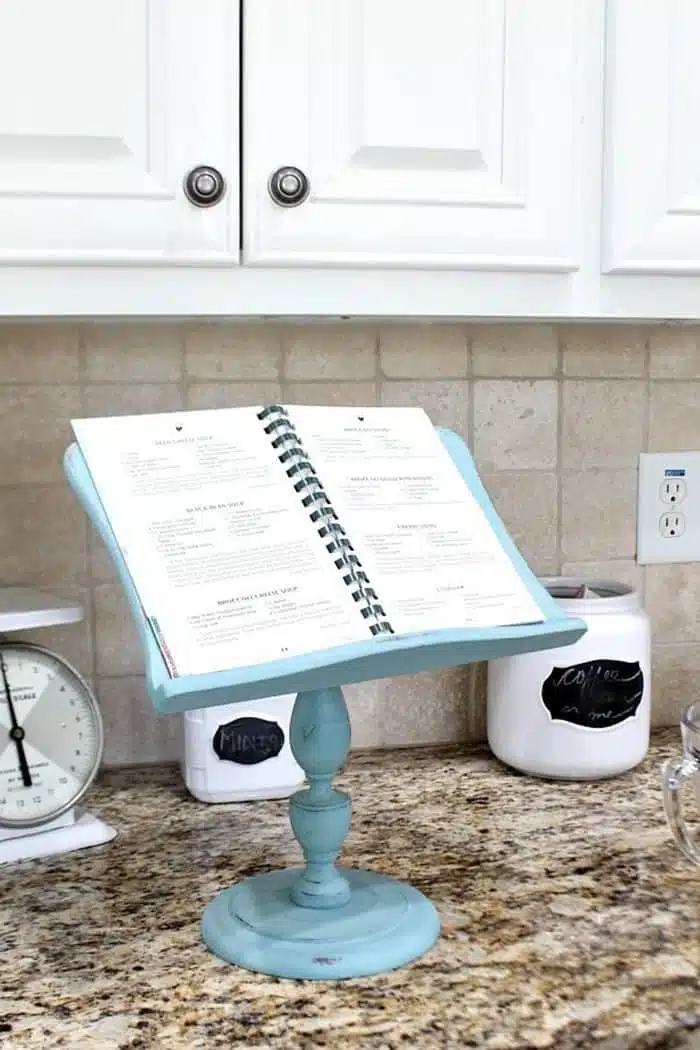 iPad Recipe Holder from Refresh Restyle 