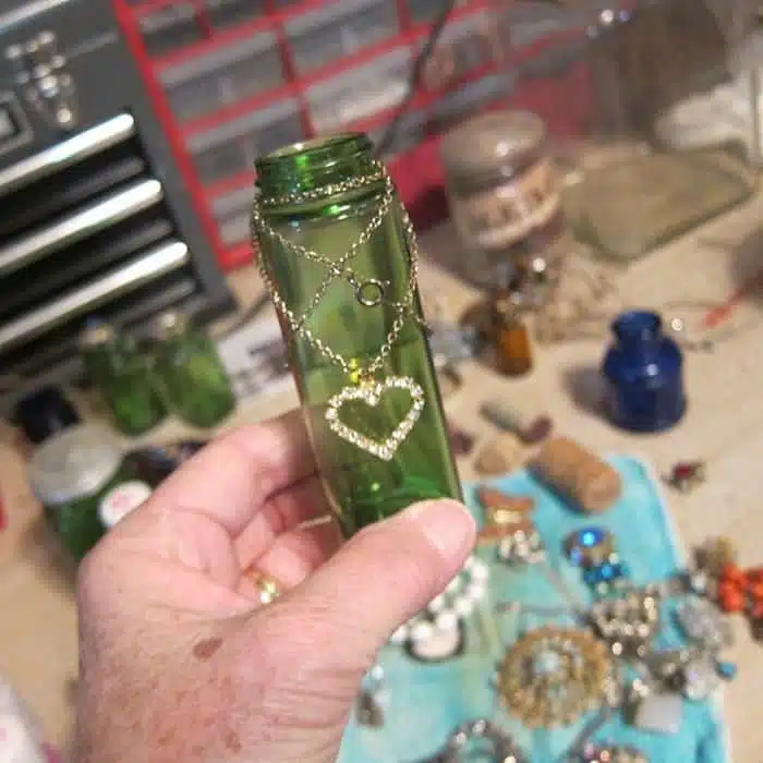 how to make small decorative bottle vases