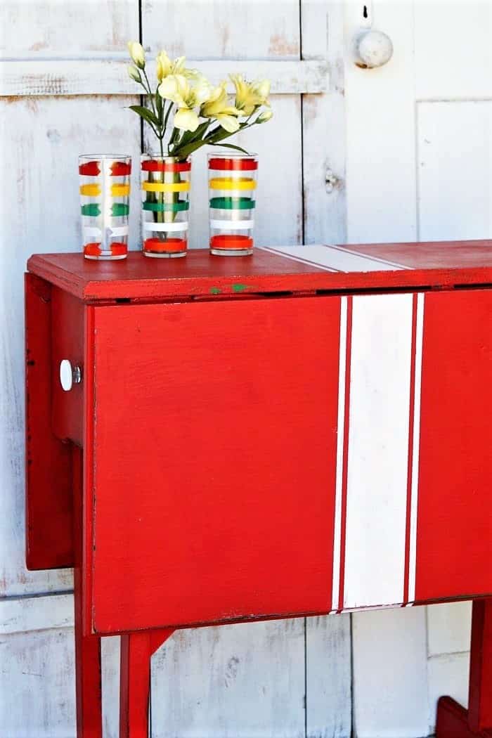 how to white paint stripes on a table