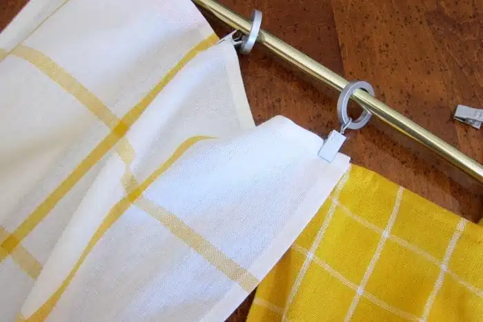 hanging dish towels as kitchen curtain teirs