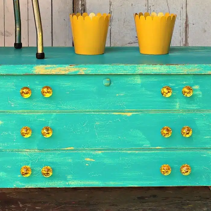 how to layer turquoise and yellow paint on furniture