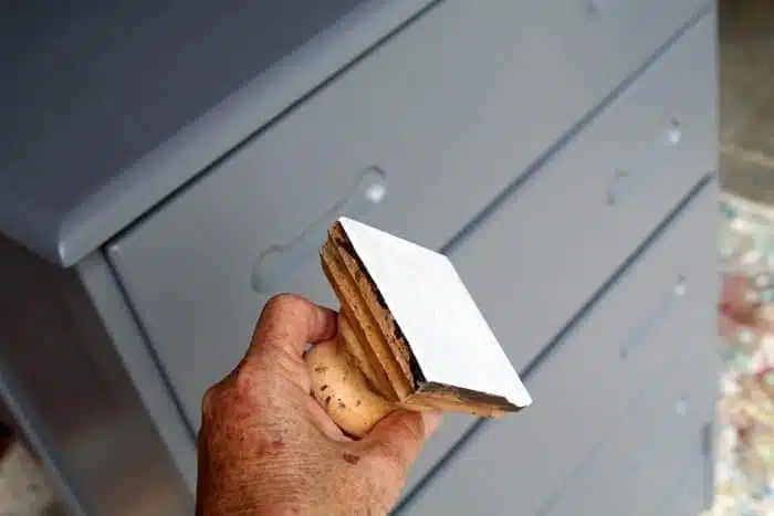 layering block for distressing paint
