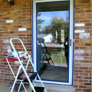 how to paint a metal storm door