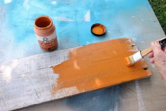 painting with chalk type paint