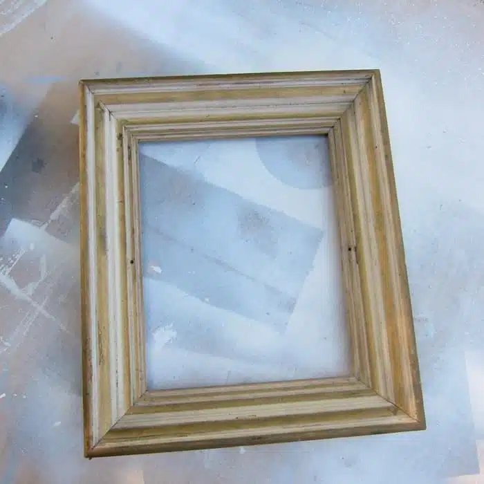 thrifty frame for spray paint and sisal rope diy project