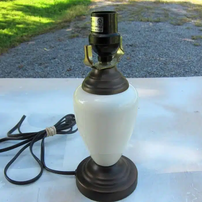 thrifty lamp for spray paint project