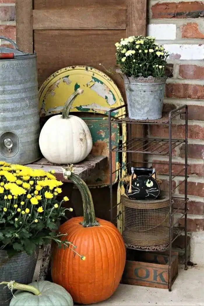 Vintage decor for the Fall