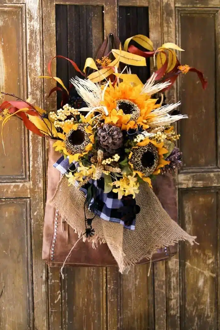  how to make a purse wreath