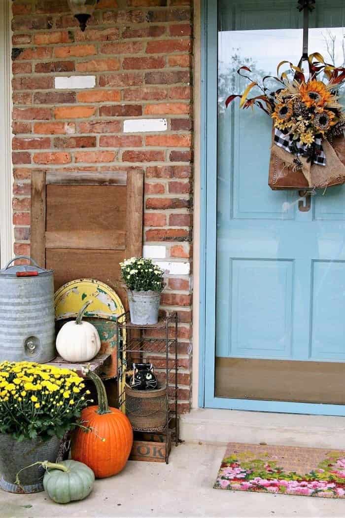 How to make a Fall wreath using an old purse and Fall sunflowers