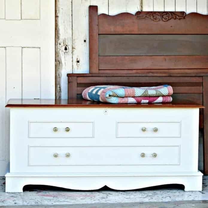 Sure-Fire-Way-To-Modernize-Outdated-Furniture-1-1