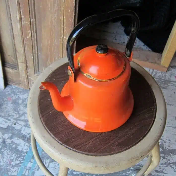ornage teapot from my fav junk shop