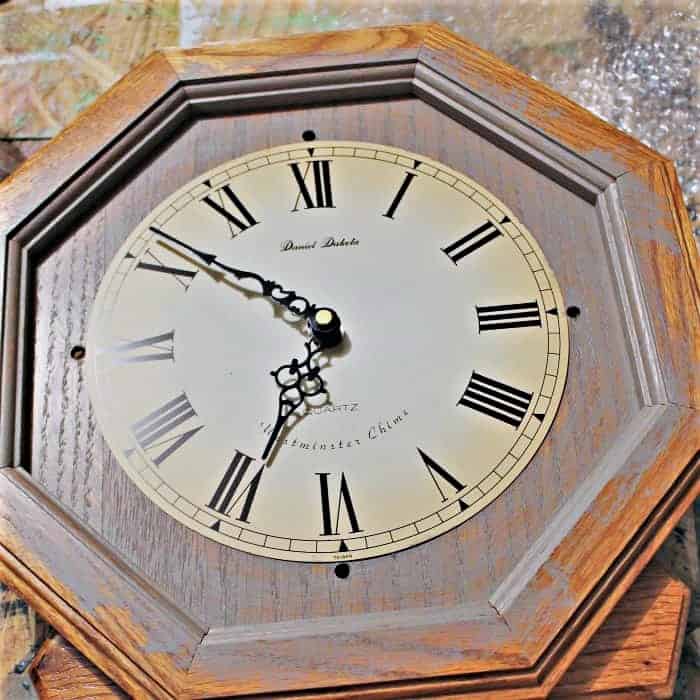 paint around a clock face
