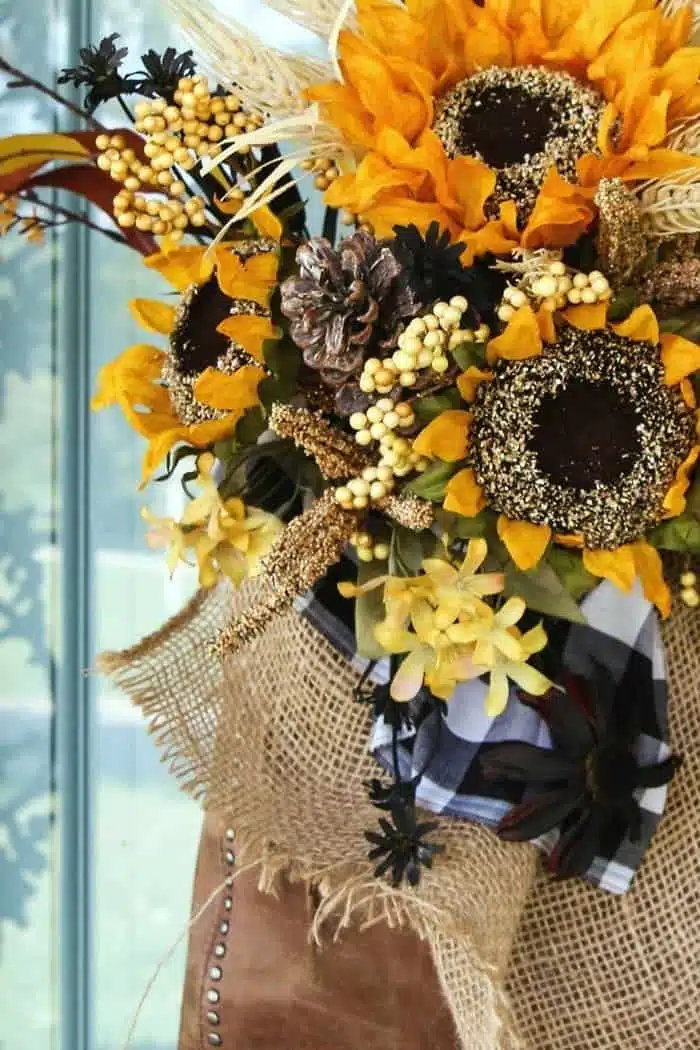 make a Sunflower purse wreath