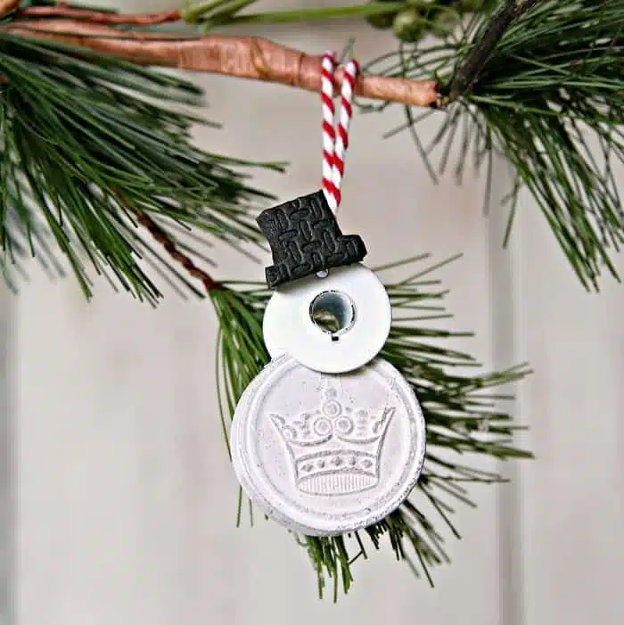 diy snowman ornament made from poker chips