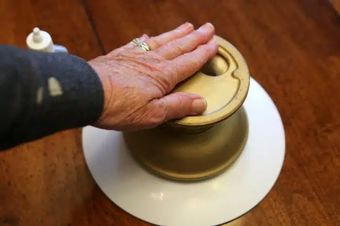 making a cookie or cake stand