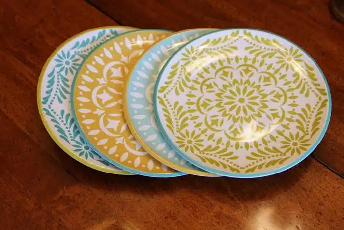 thrift store plates to make a cookie stand or tiered platter