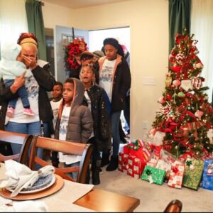 Homes for the Holidays Warrick Dunn Charities