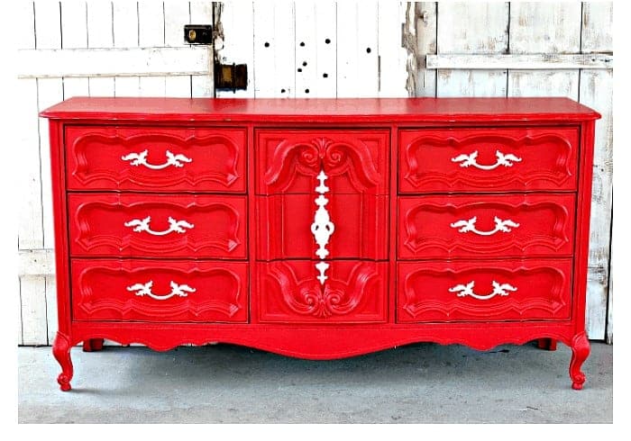 How to paint ugly Mediterranean style bedroom furniture How to paint ugly Mediterranean style bedroom furniture