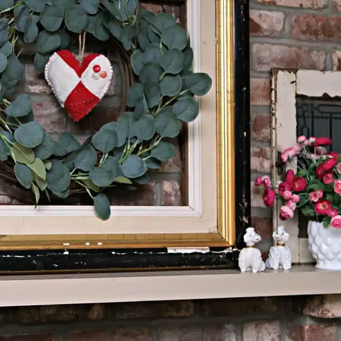 Thrifty Decorating Ideas: Red And Pink Mantel Display